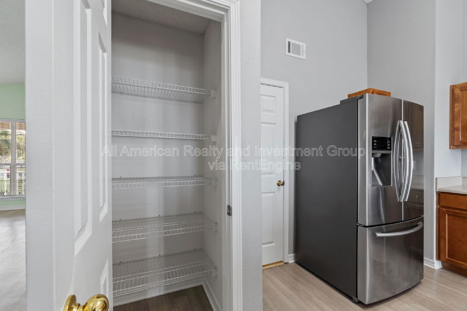 742 Saltair Lane property image