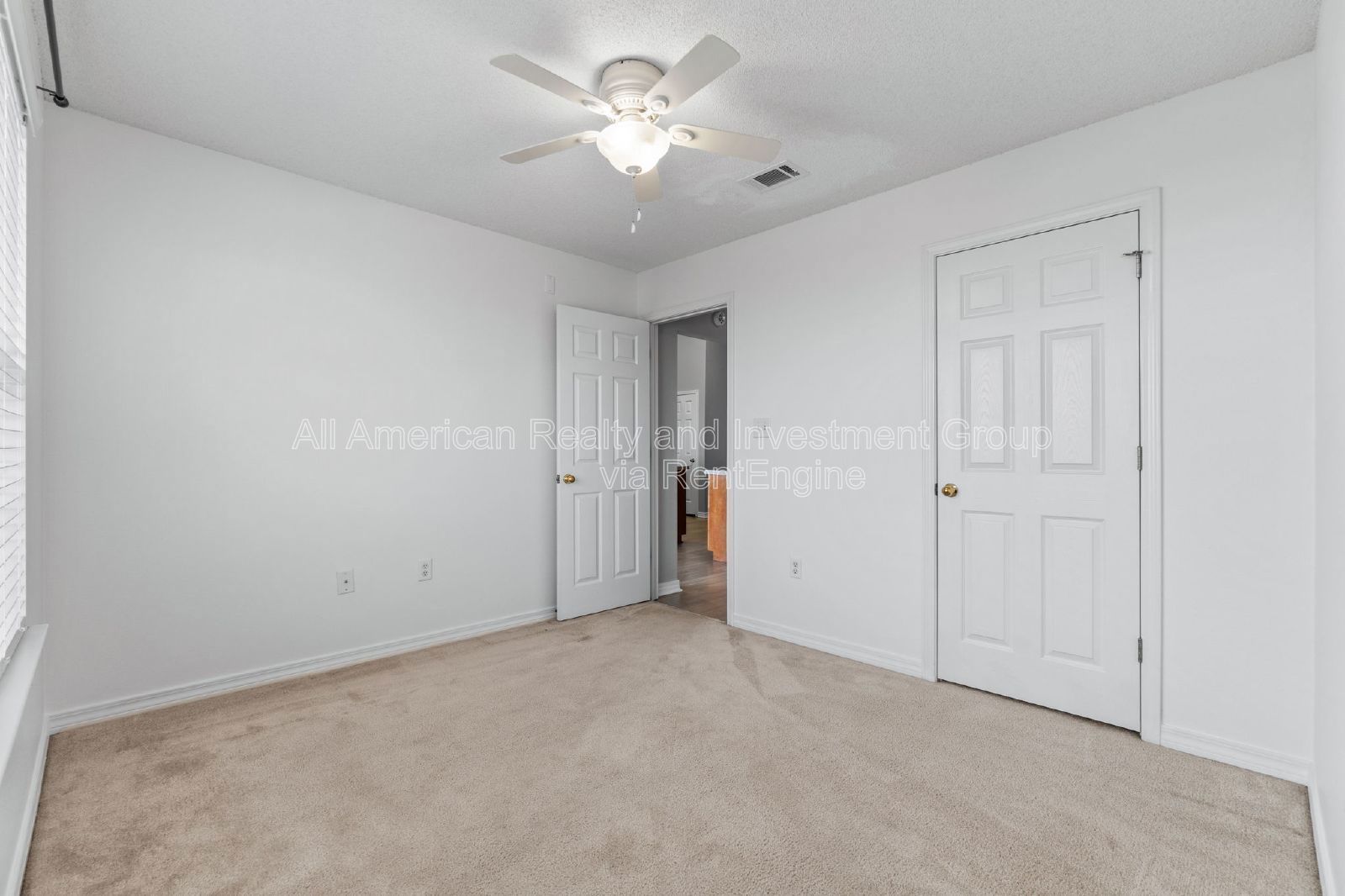 742 Saltair Lane property image