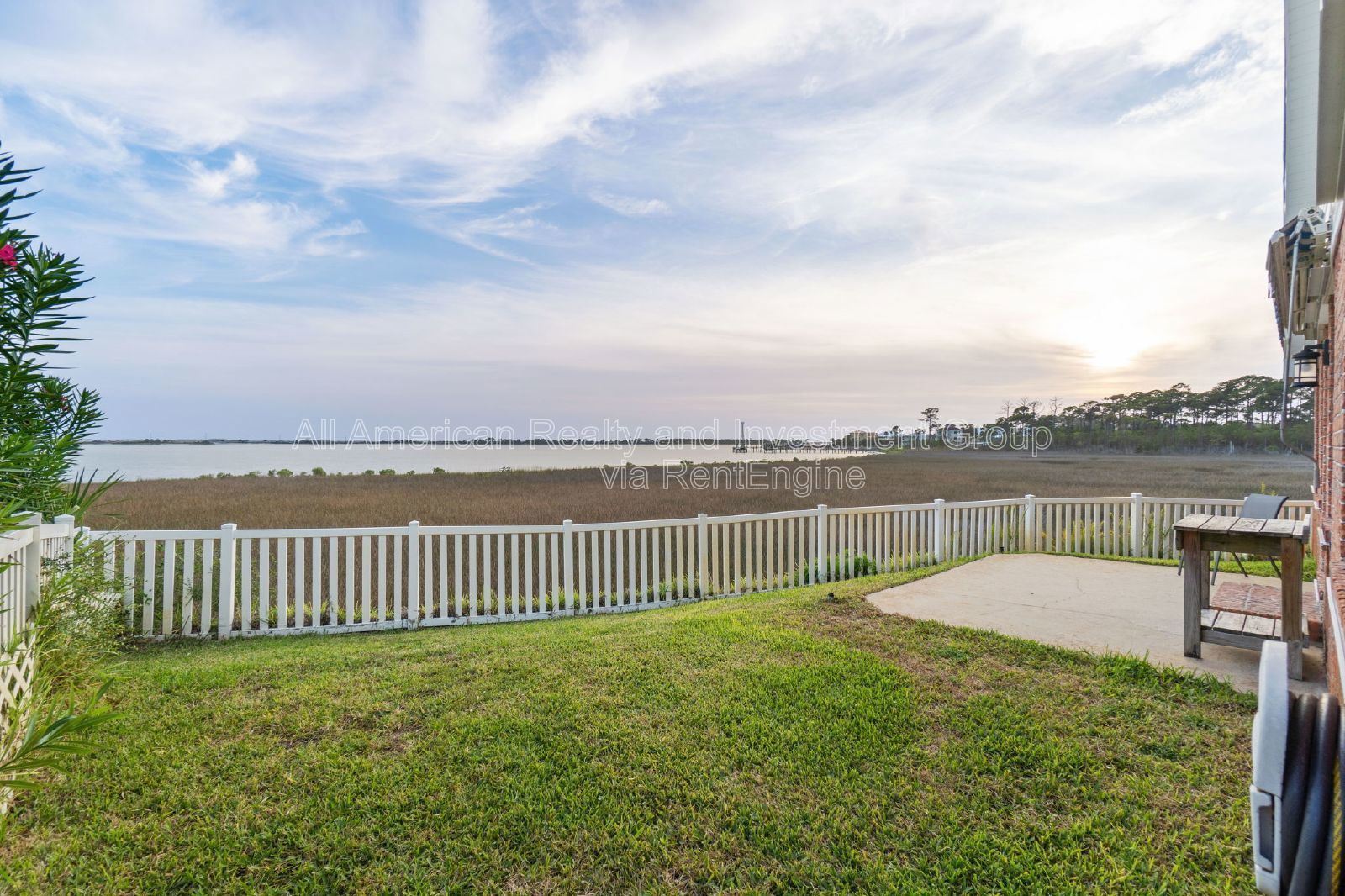 742 Saltair Lane property image