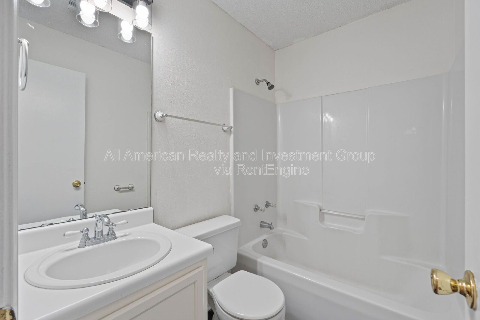 1721 Colonial Court property image