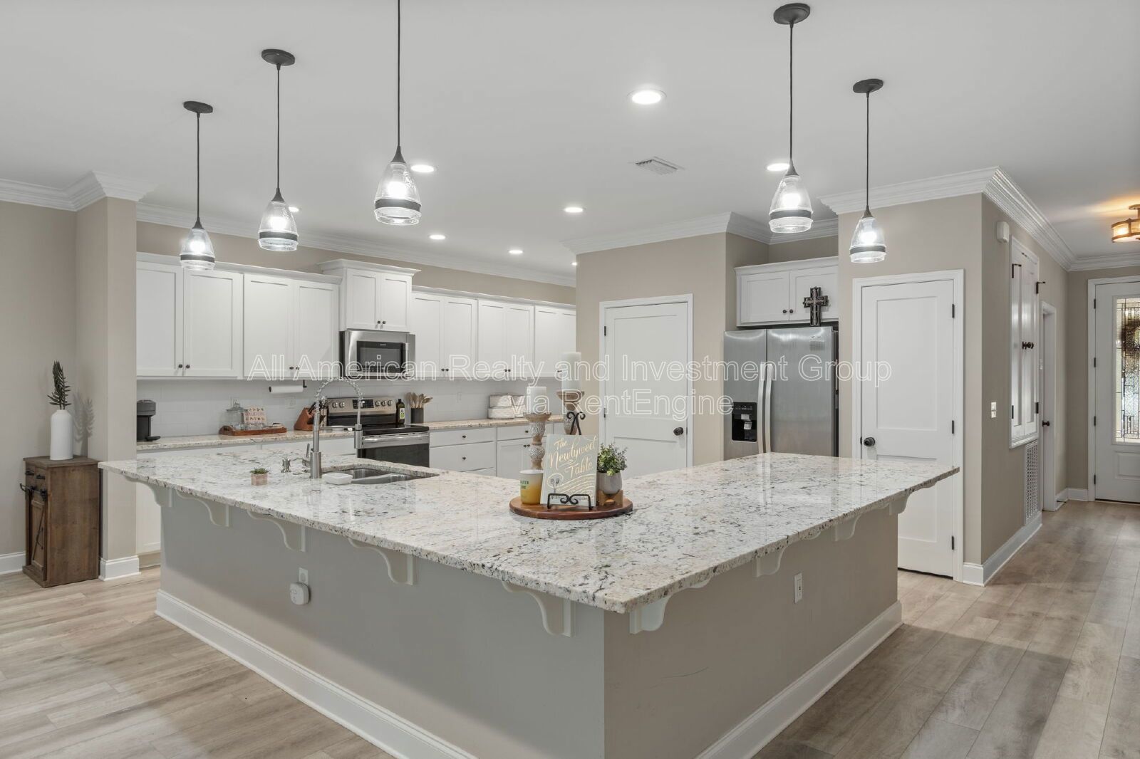 33 8th Avenue property image