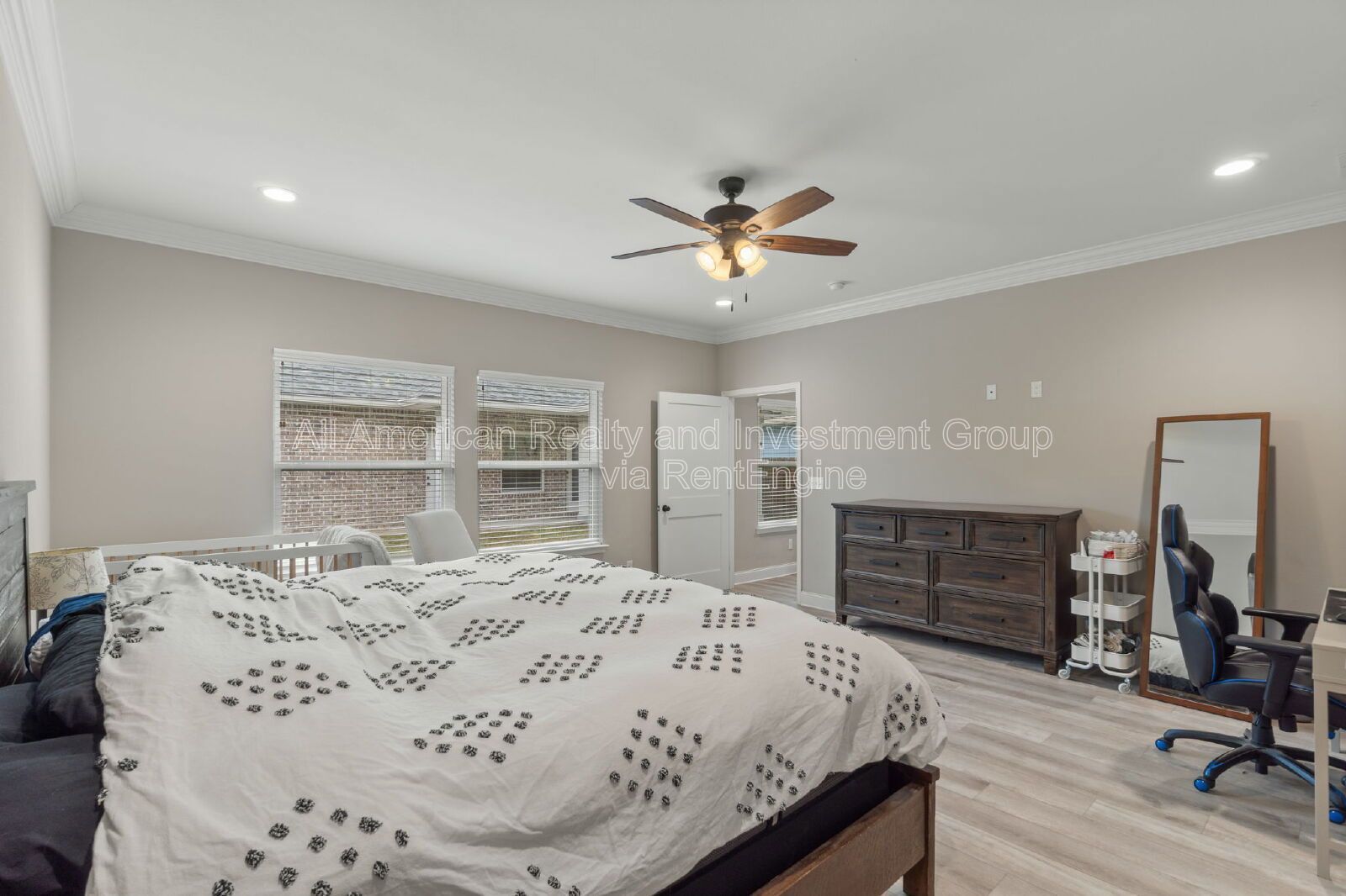 33 8th Avenue property image