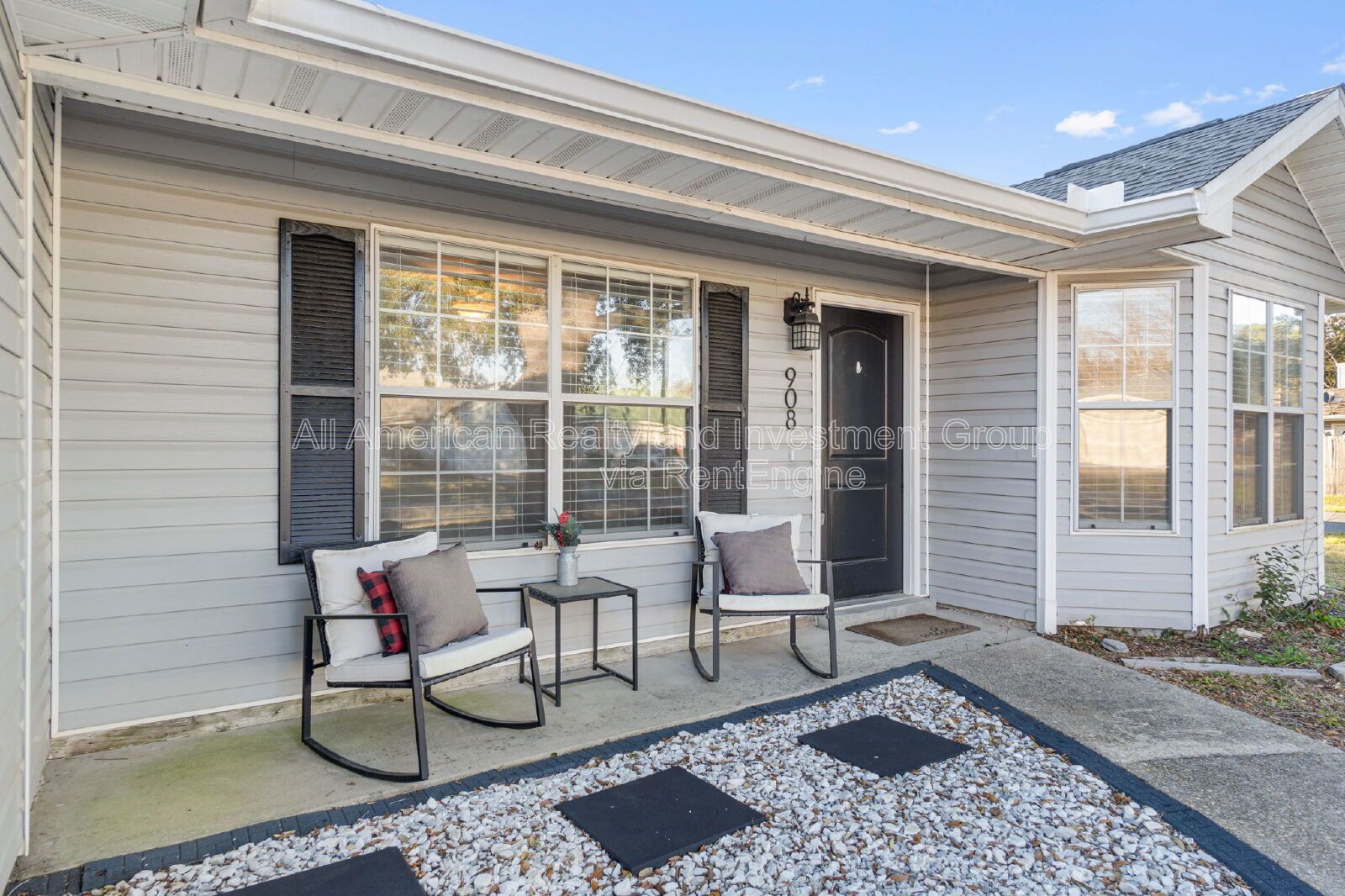 908 Emily Circle property image