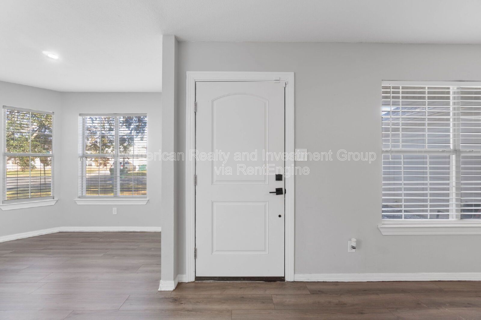 908 Emily Circle property image