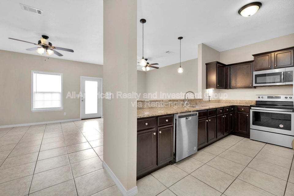 994 Leigh Ann Lane property image