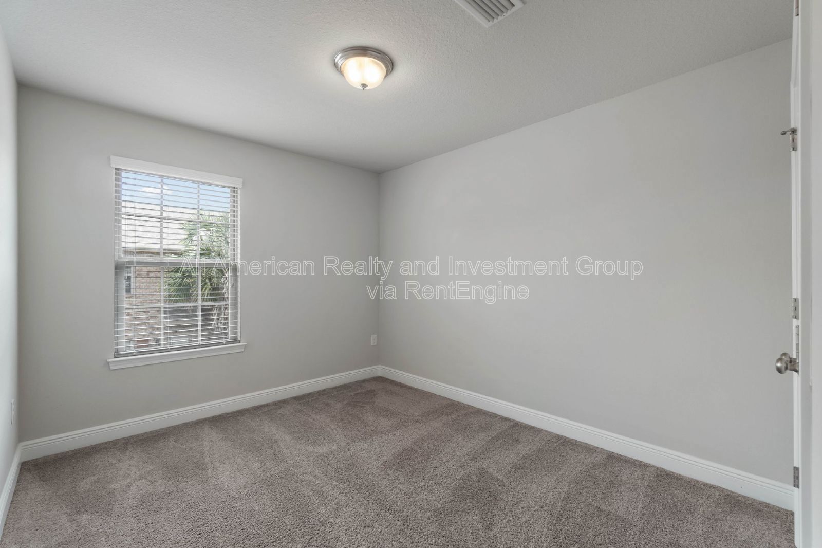 8827 Little Cormorant Ln property image