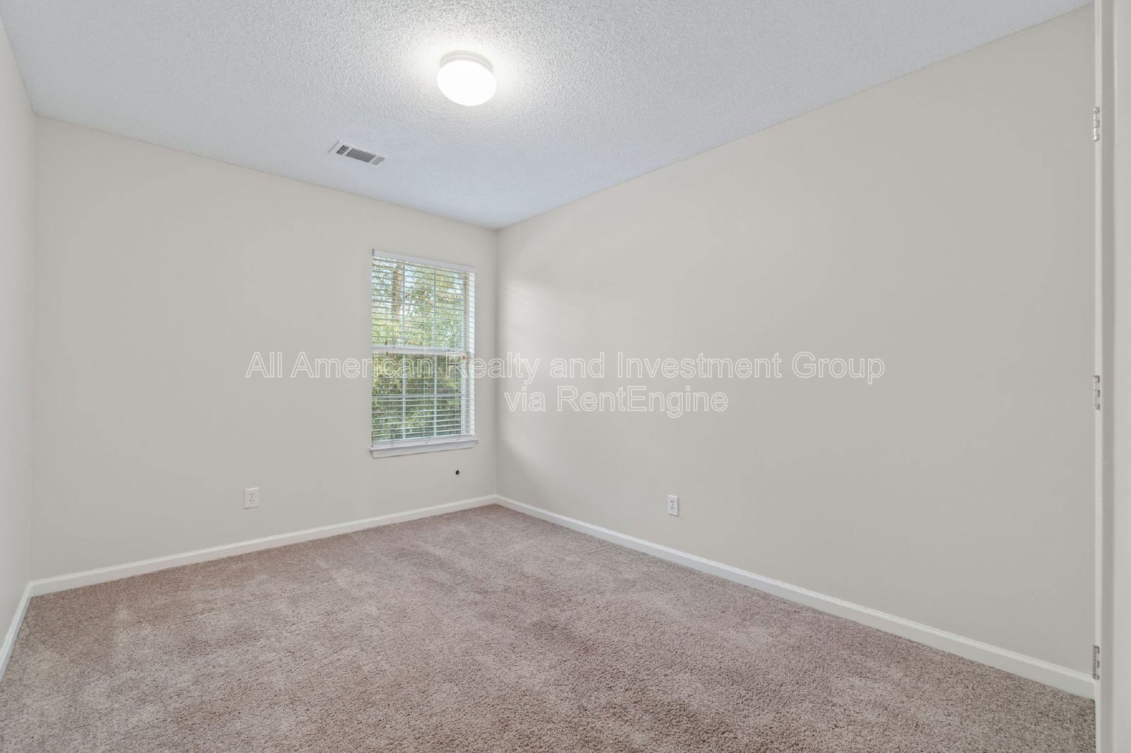 416 Crooked Pine Trail property image