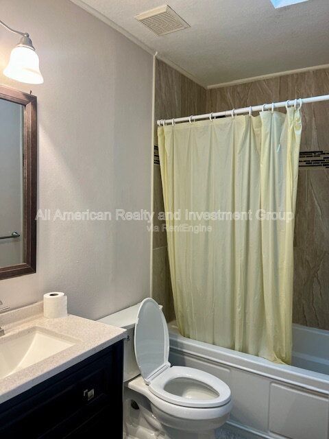 366 Canterbury Circle NW property image