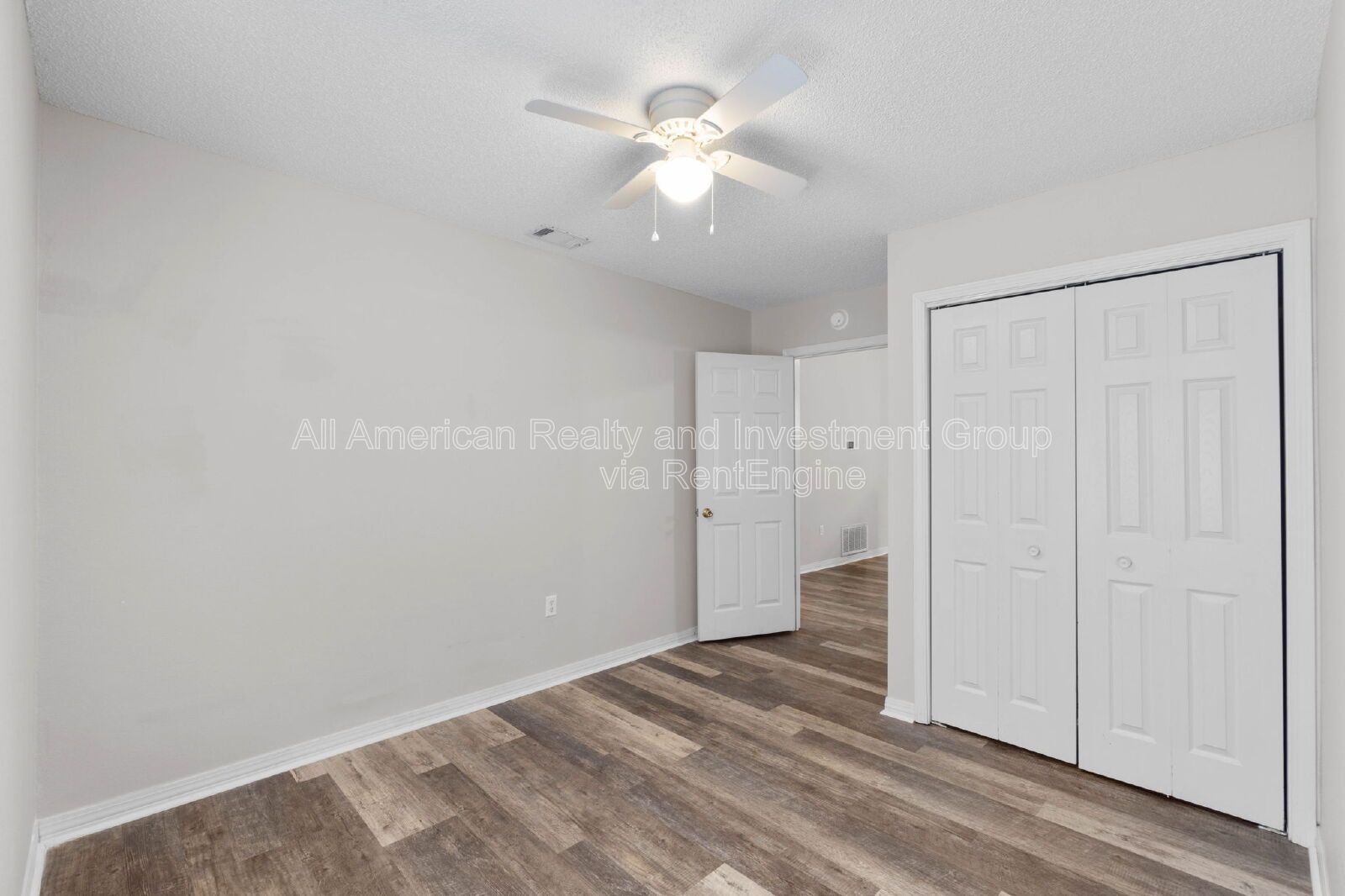 504 Easy Street property image