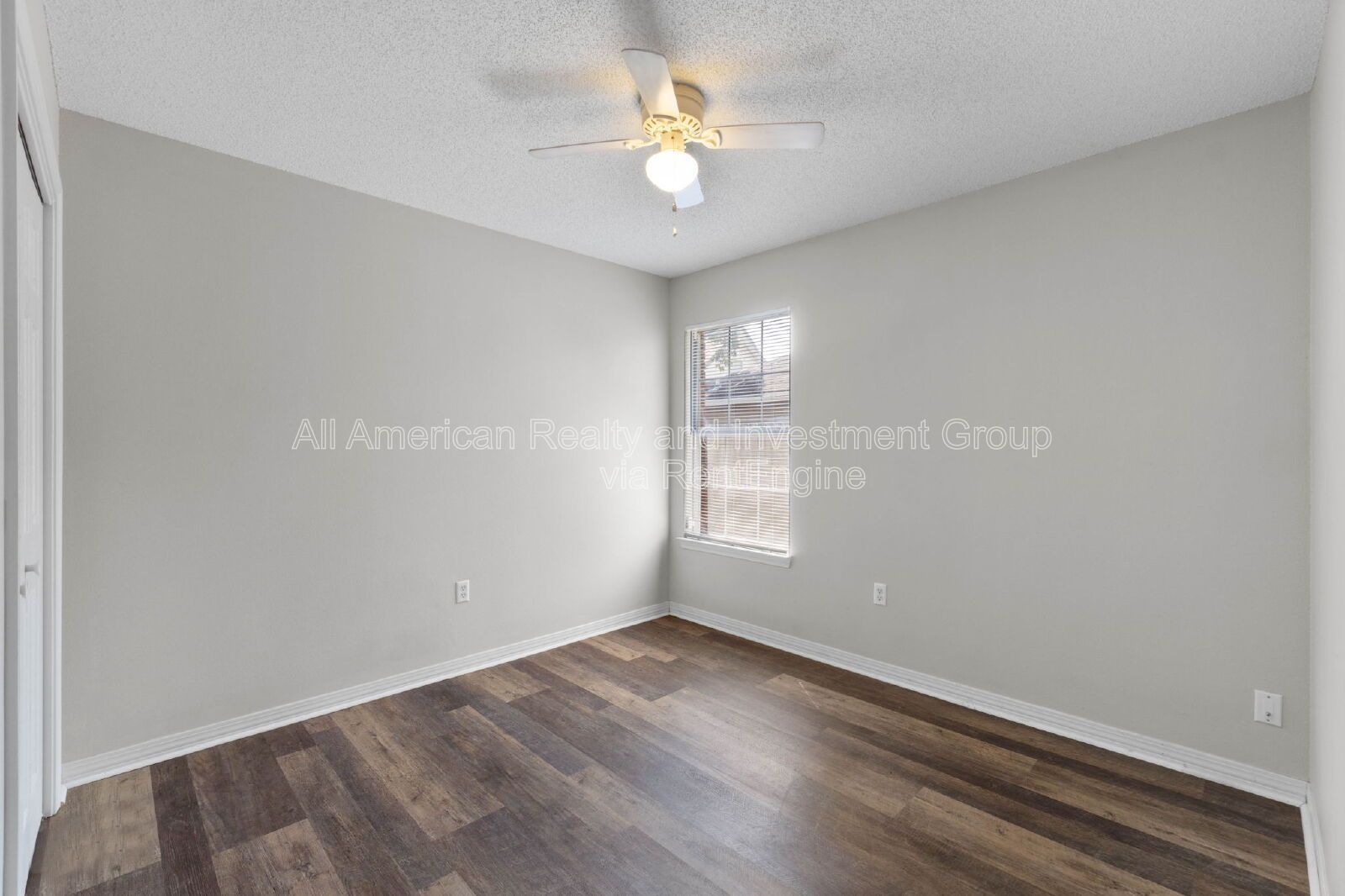 504 Easy Street property image