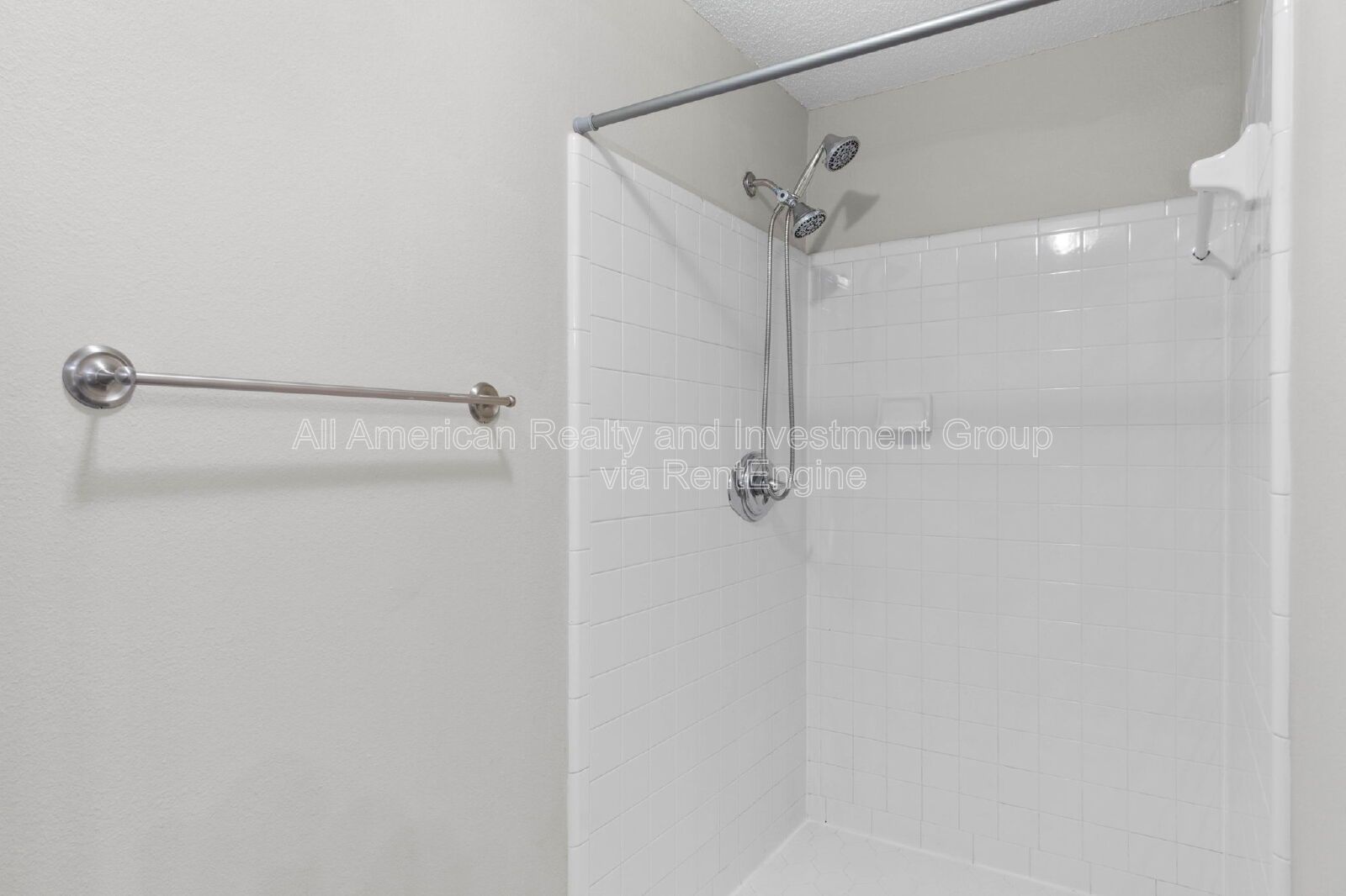 504 Easy Street property image