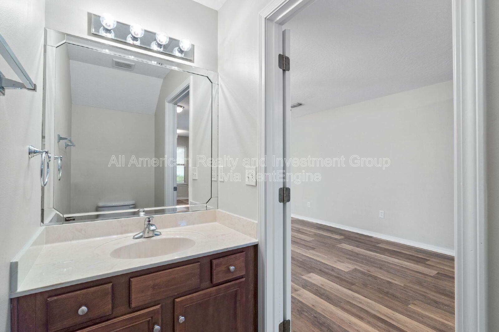 201 9th Ave property image