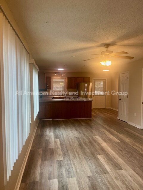 104 Hydac Road B property image
