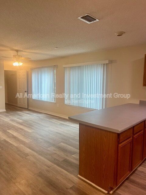 104 Hydac Road B property image