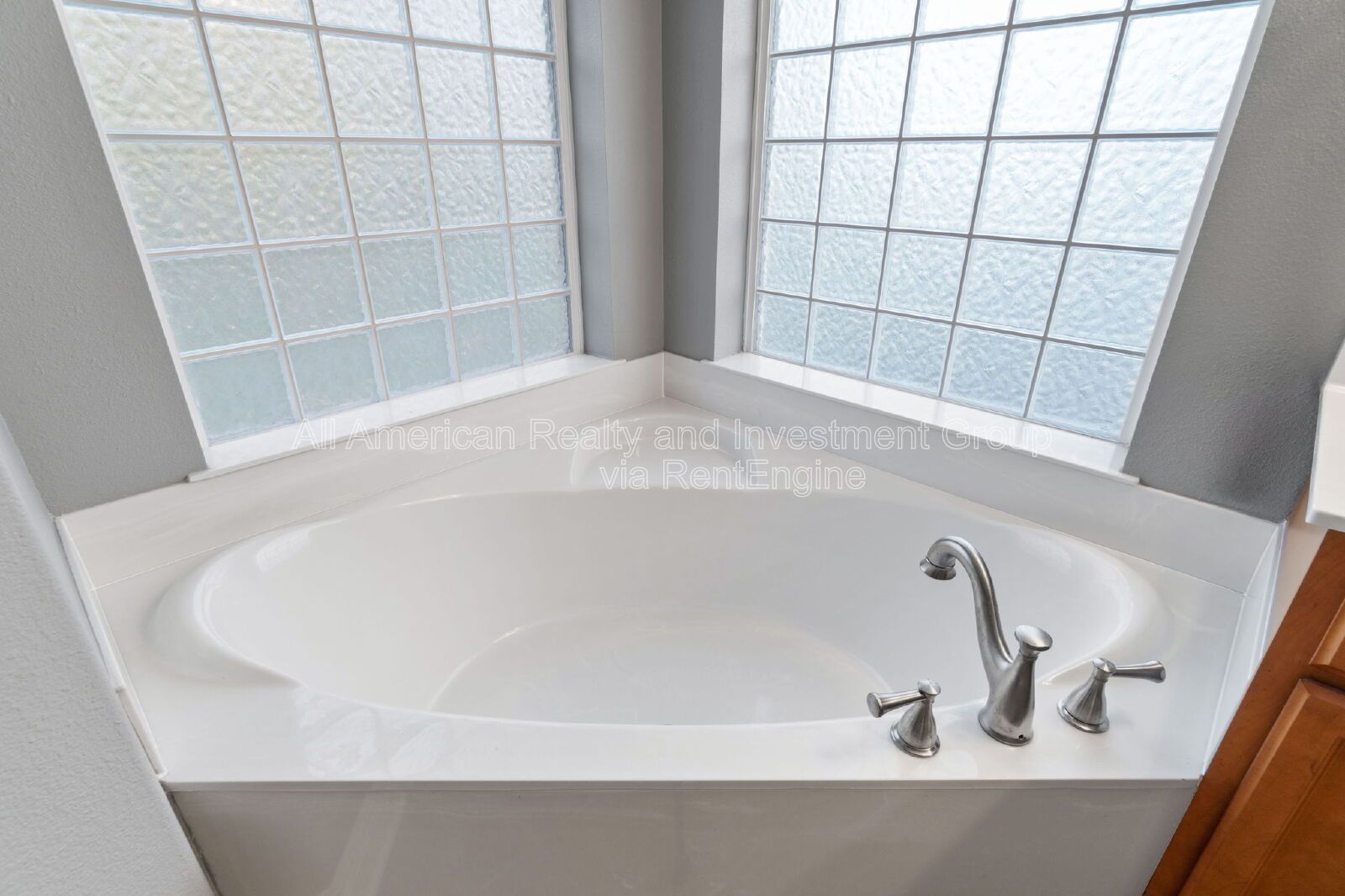 377 Miranda Court property image