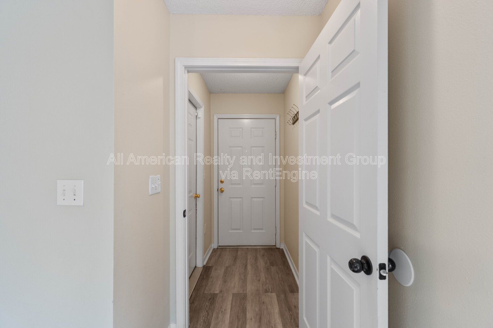 104 Hydac Road B property image