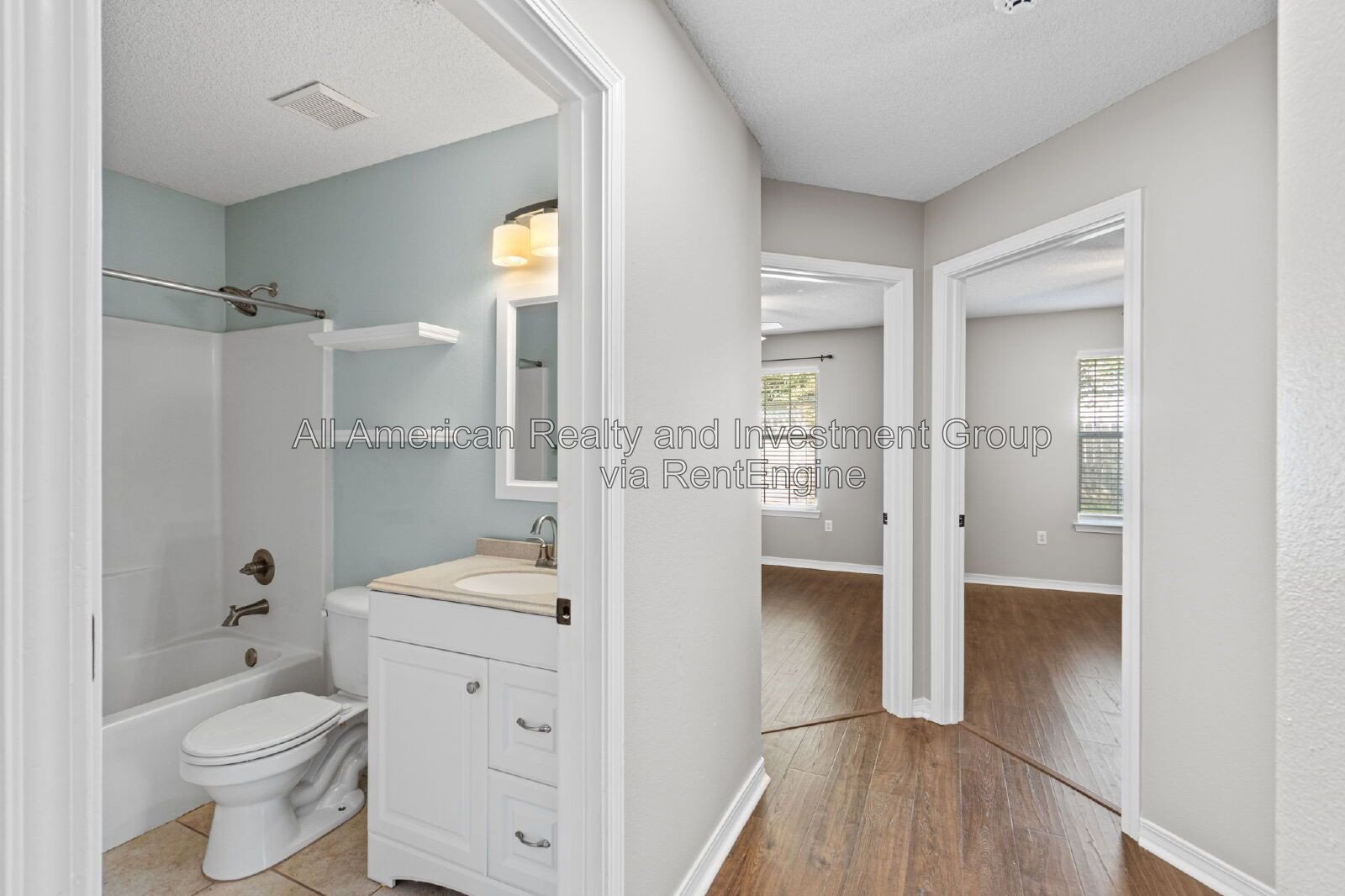 561 Rough leaf property image