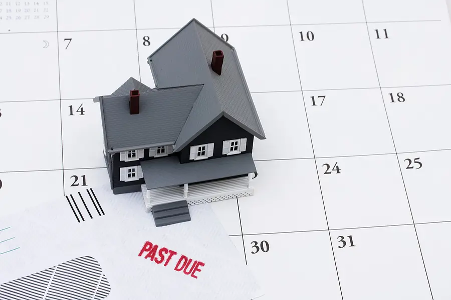 What to Do (And Not Do) When Your Tenant’s Rent Is Late in Fort Walton Beach